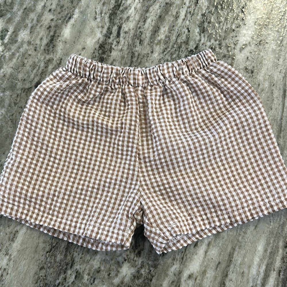 Boys gingham shorts, tan and white, “shorty” inseam